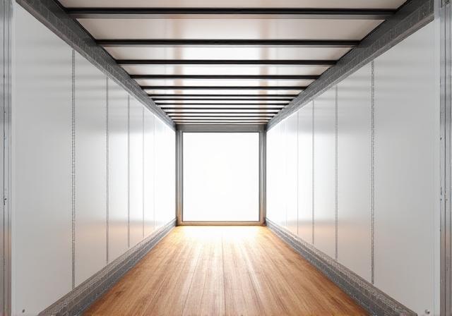 Interior of a clean 53-foot Mallory Trucking dry van trailer